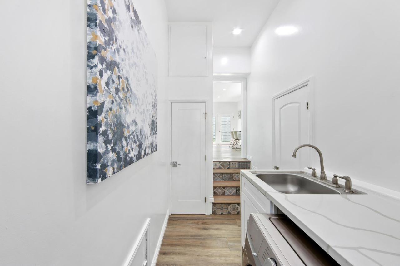 Studio City Contemporary Villa With Pool Sleeps 10 Los Angeles Bagian luar foto
