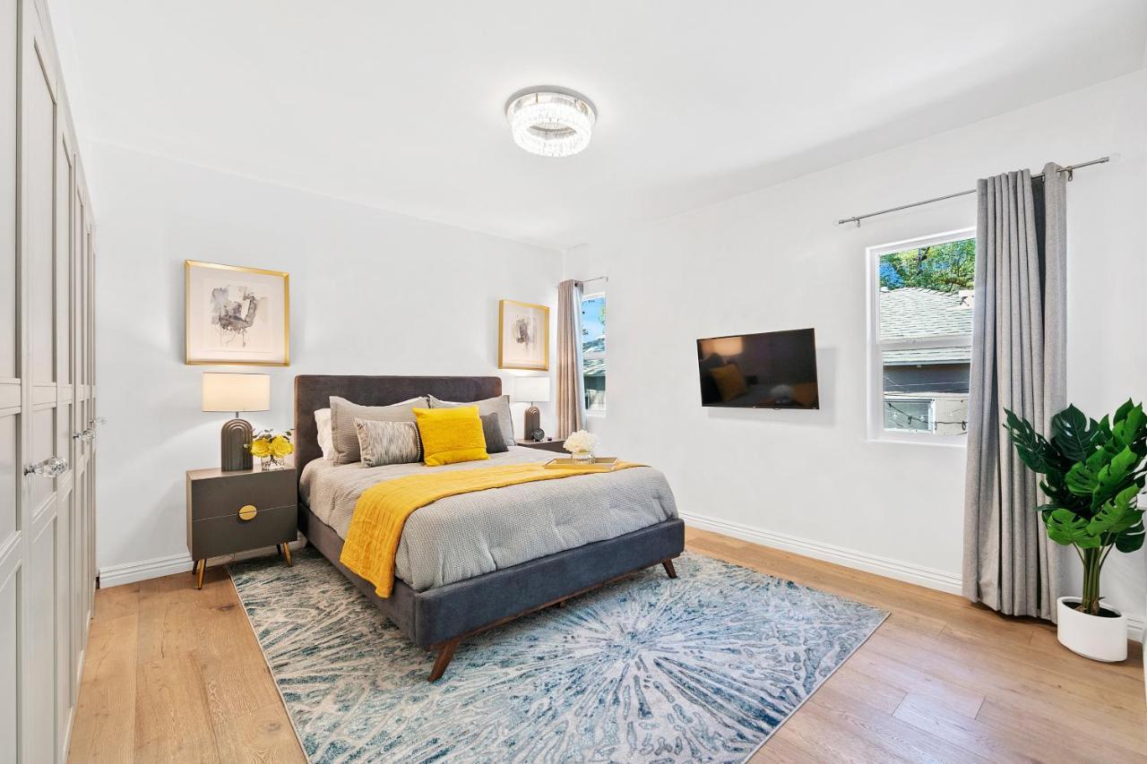 Studio City Contemporary Villa With Pool Sleeps 10 Los Angeles Bagian luar foto